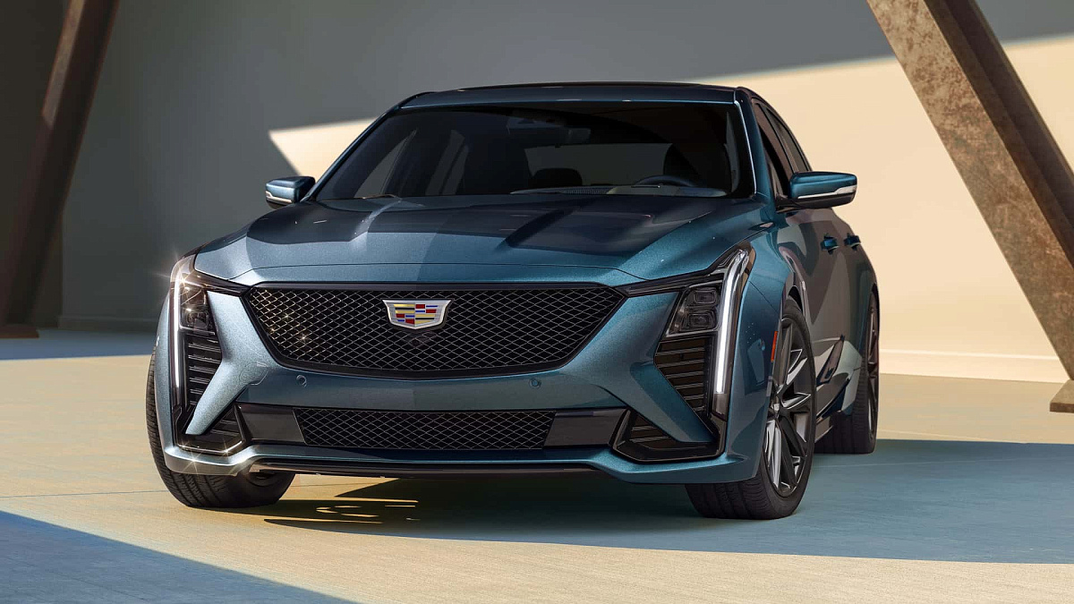 Cadillac představil na autosalonu v Detroitu modernizovaný sedan CT5