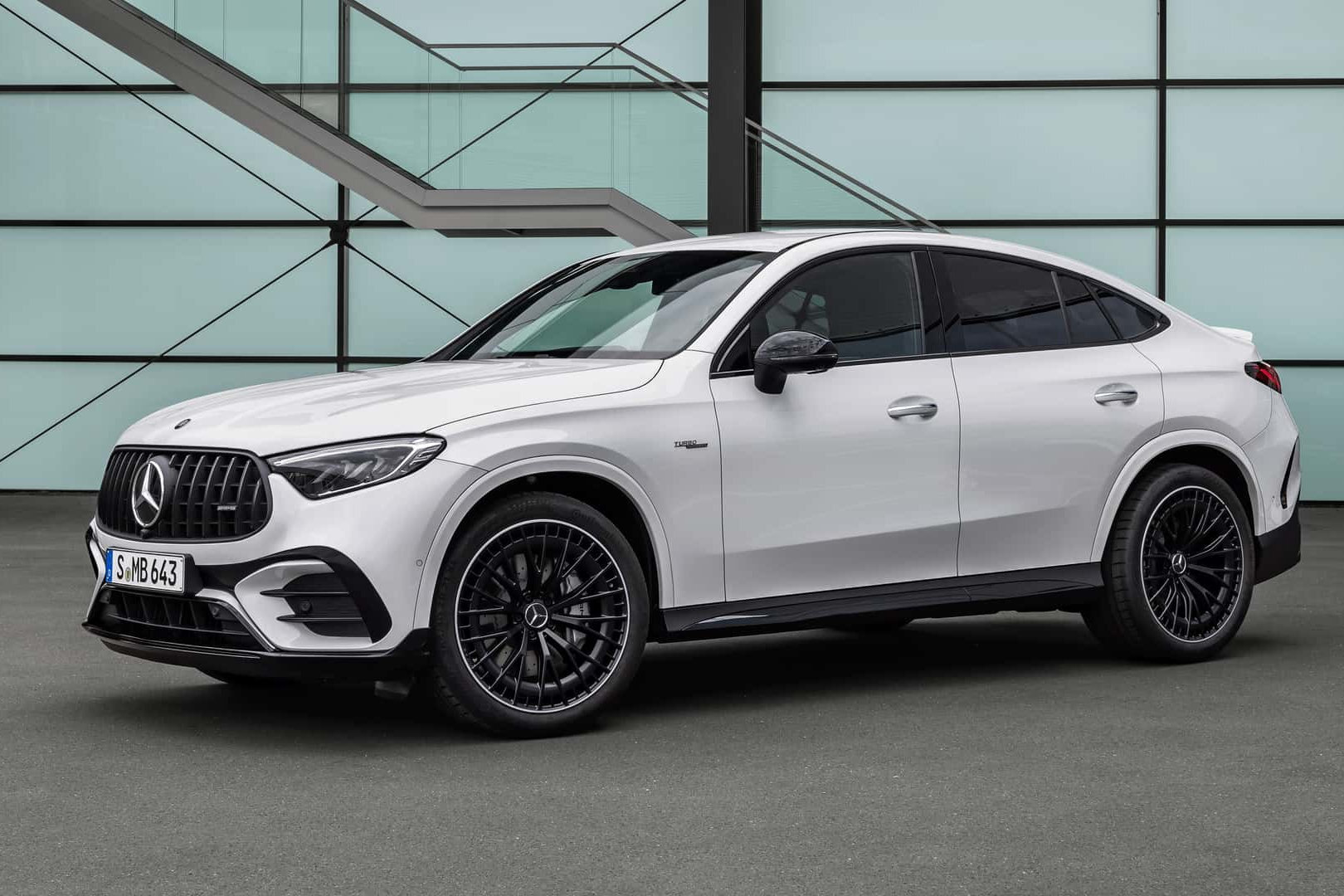 Mercedes-Benz dokončil formování řady nových GLC výstupem AMG GLK Coupe