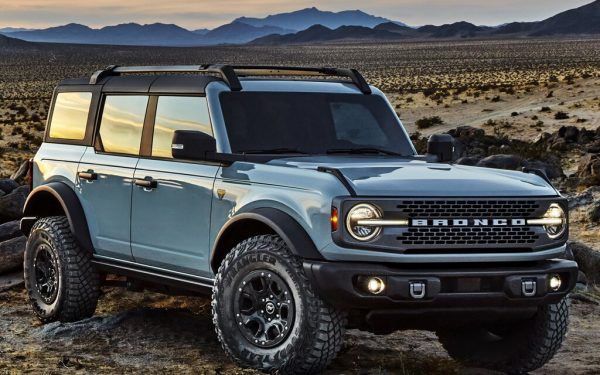 Ford Bronco se vyrábí od roku 2020 (U725)