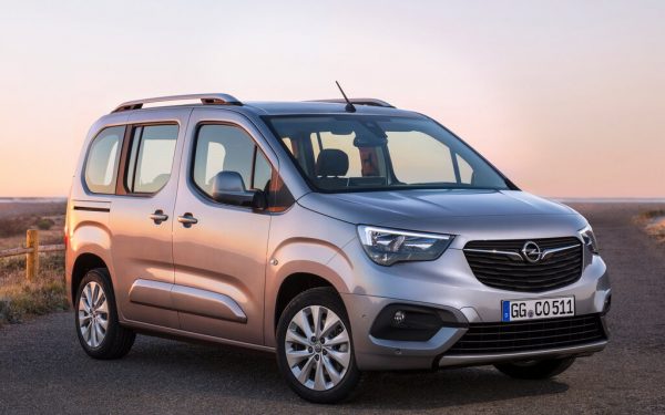 Opel Combo se vyrábí od roku 2017 (E)