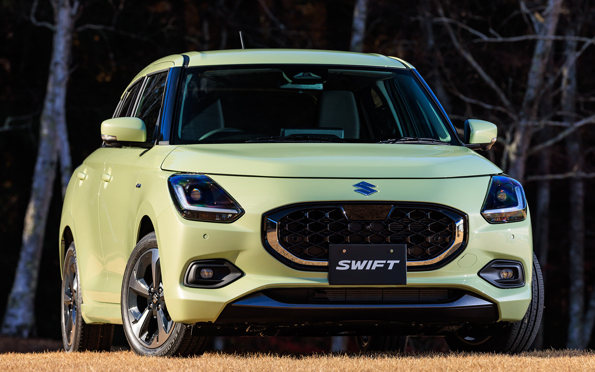 Suzuki Swift nové generace: karoserie je stará, design nový