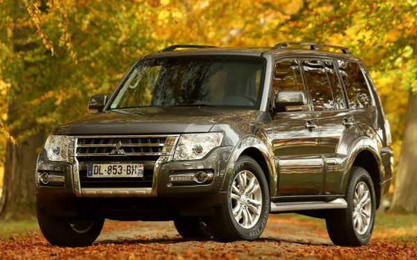 Mitsubishi Pajero 2014-2018 (V90)