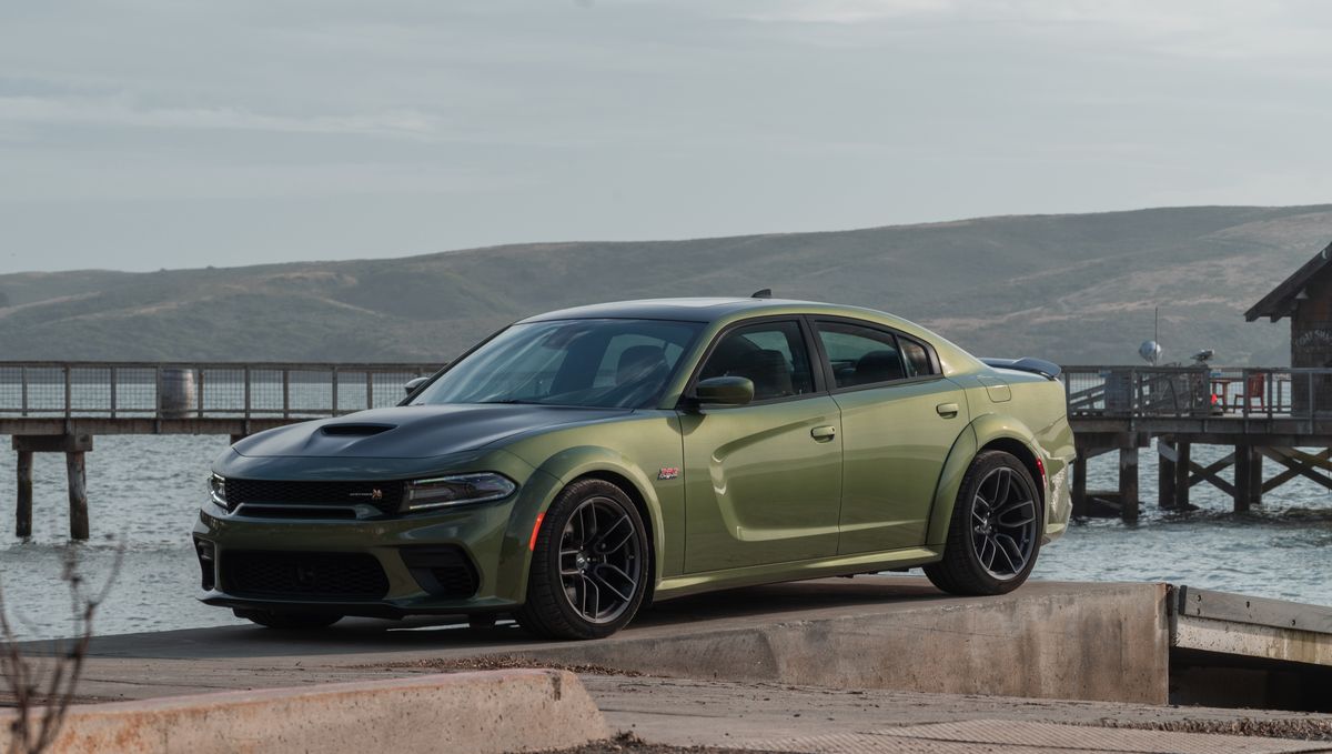 Dodge Charger, Chrysler 300 odvolán kvůli riziku výbuchu airbagu