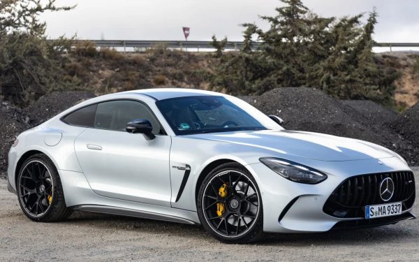 2024 Mercedes-AMG GT cena ve dvou výbavách V8, bude tu na jaře