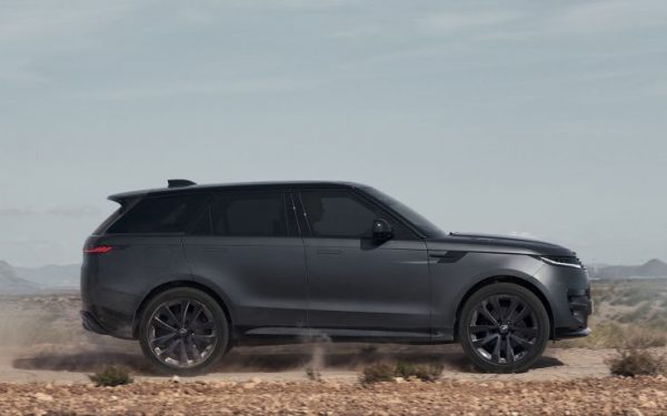 2025 Range Rover Sport Stealth Pack Přidává Šedý Lak, Černé Akcenty
